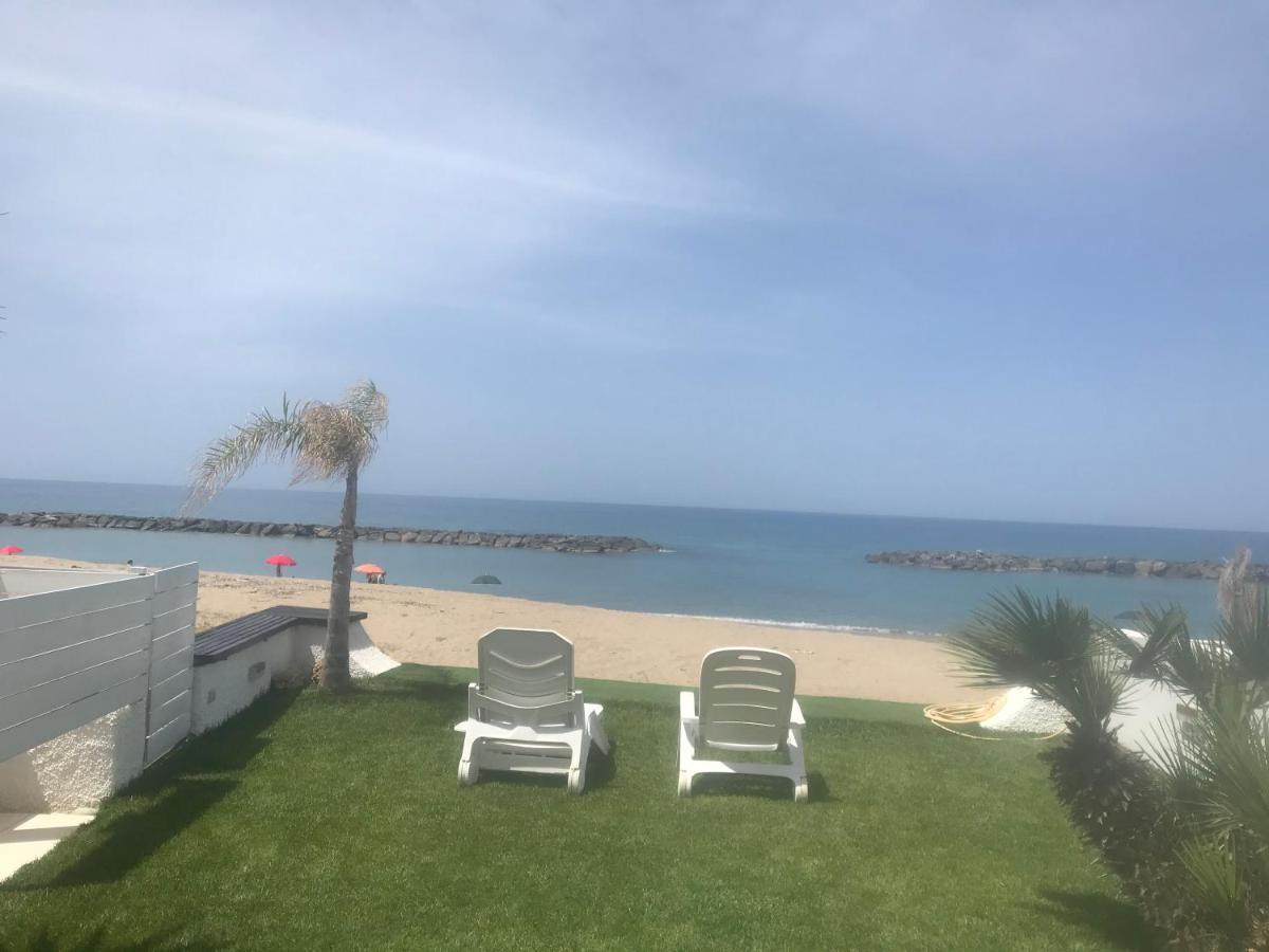 Villa A Diamante Sulla Spiaggia Belvedere Marittimo Buitenkant foto